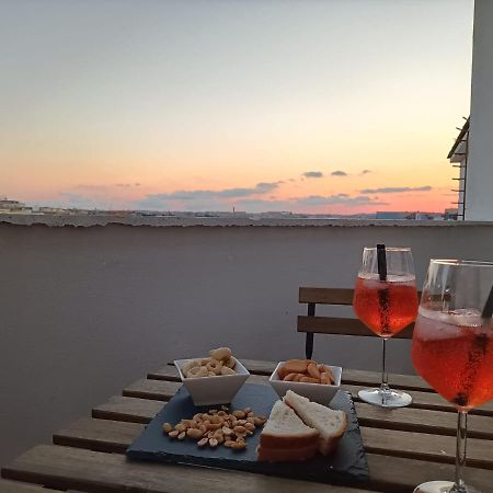 Domus Vacanze Romane Luaran gambar