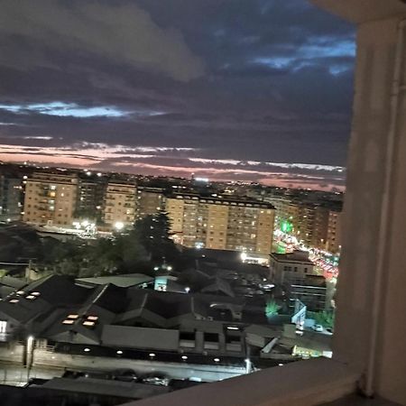 Domus Vacanze Romane Luaran gambar