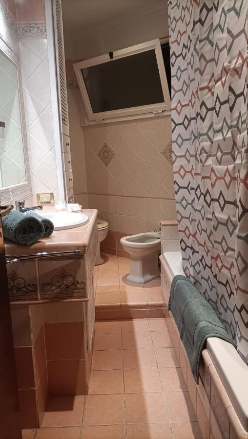 Domus Vacanze Romane Luaran gambar